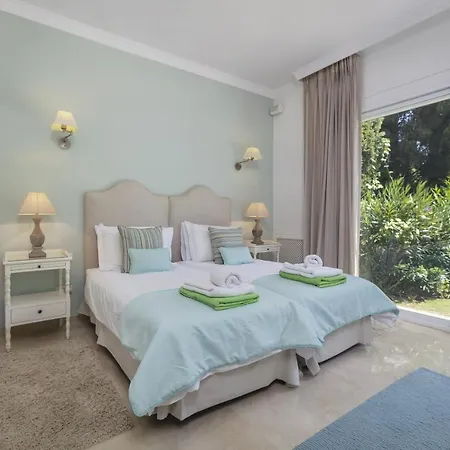 Villa La Quinta 5 Bedroom With Heated Pool