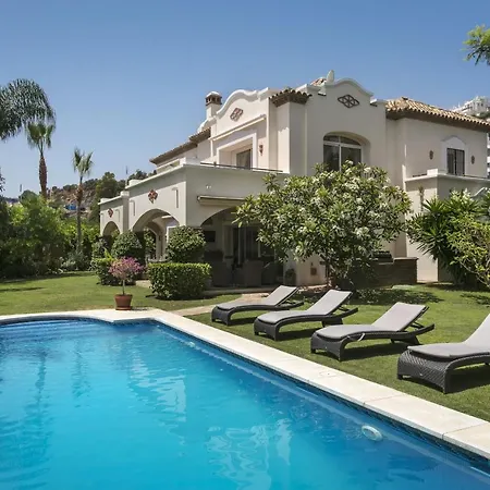 La Quinta 5 Bedroom With Heated Pool