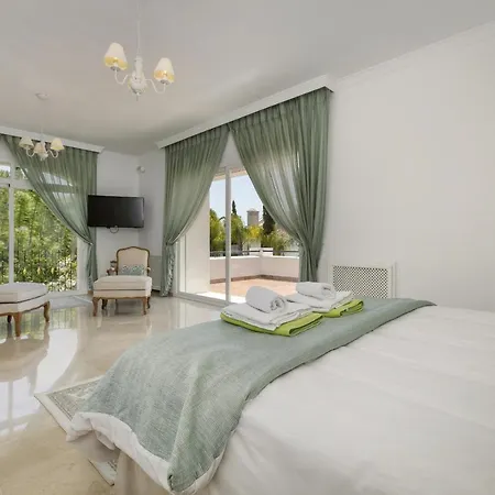 La Quinta 5 Bedroom With Heated Pool Villa San Pedro de Alcantara
