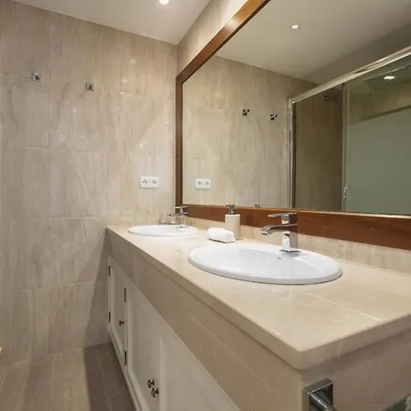 La Quinta 5 Bedroom With Heated Pool