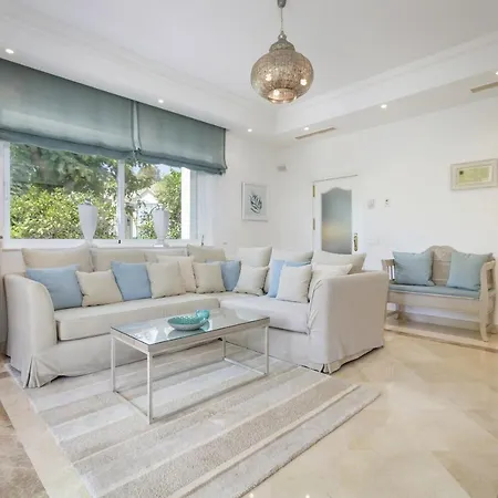 La Quinta 5 Bedroom With Heated Pool Villa