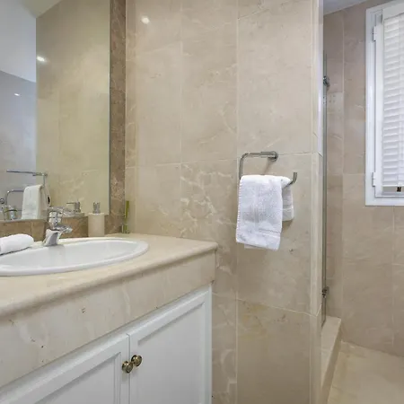 Villa La Quinta 5 Bedroom With Heated Pool